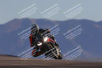 media/Nov-06-2023-Moto Forza (Mon) [[ce023d0744]]/3-Intermediate Group/Session 5 (Turn 9)/